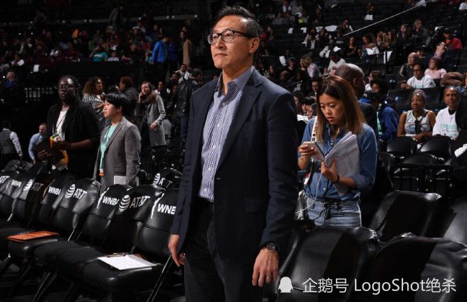但米兰新闻网指出，迈尼昂并没有这么做，事实上球员要求的新合同年薪和米兰俱乐部愿意提供的薪水是基本一致的。